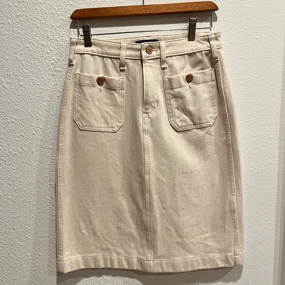 Banana Republic Cream Pencil Skirt with Pockets